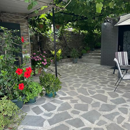 Apartment Lui Tbilisi Luaran gambar