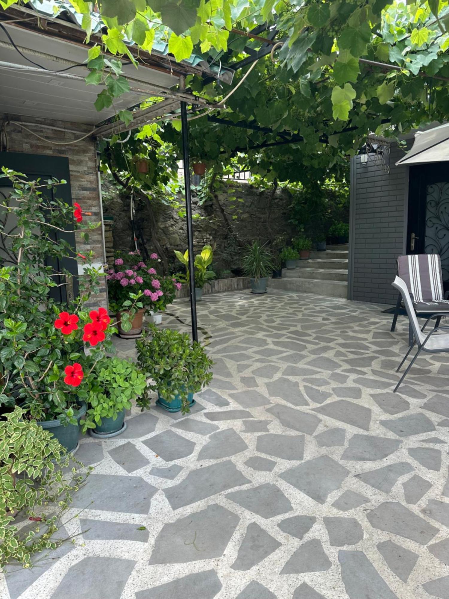 Apartment Lui Tbilisi Luaran gambar