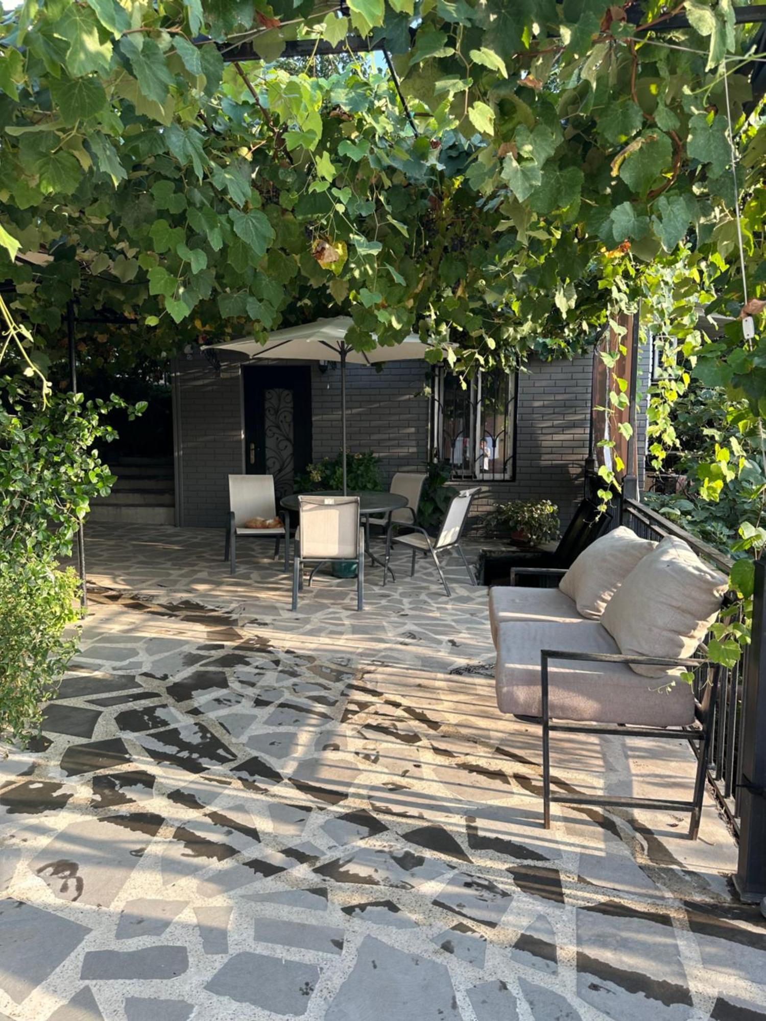 Apartment Lui Tbilisi Luaran gambar